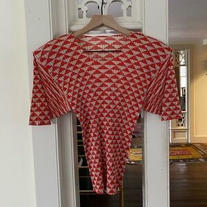 PLEATS PLEASE Issey Miyake Red and White Geometric Top sz 3